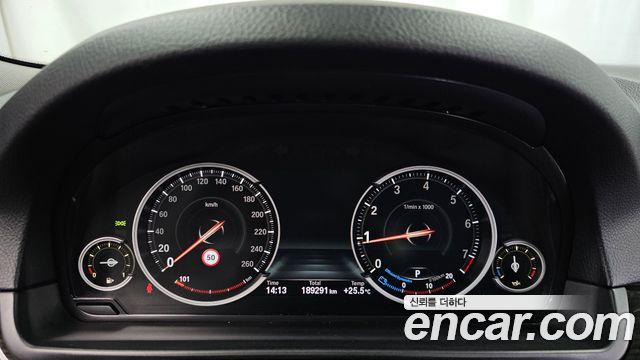 BMW 5 Series (F10) 528i xDrive Luxury Plus 2015 — фото 8