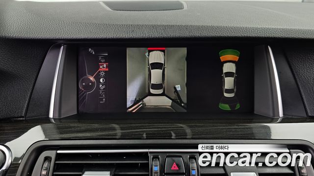 BMW 5 Series (F10) 528i xDrive Luxury Plus 2015 — фото 16