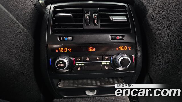 BMW 5 Series (F10) 528i xDrive Luxury Plus 2015 — фото 18