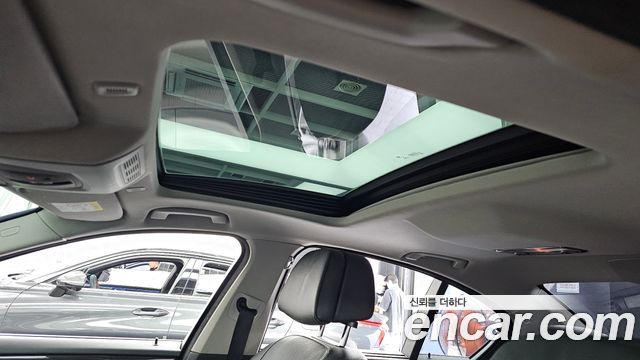 BMW 5 Series (F10) 528i xDrive Luxury Plus 2015 — фото 19