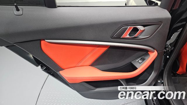 BMW 1 Series (F40) 120i M Sports 2022 — фото 25