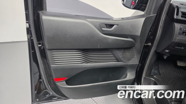 Hyundai Staria Cargo 3-Seater Modern 2022 — фото 24