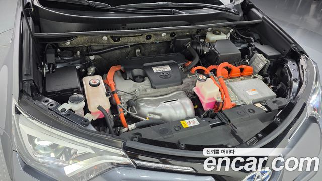 Toyota RAV4 2.5 4WD Hybrid 4th 2018 — фото 6