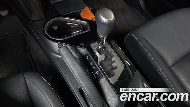 Toyota RAV4 2.5 4WD Hybrid 4th 2018 — фото 9