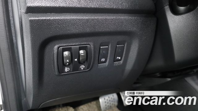 Renault Korea QM3 RE Signature 2017 — фото 12