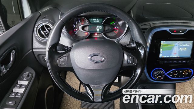 Renault Korea QM3 RE Signature 2017 — фото 13