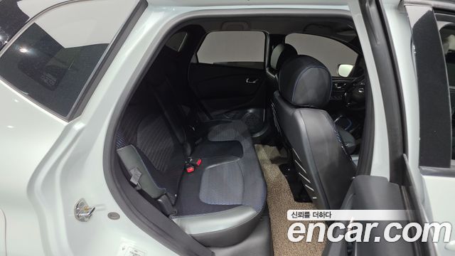 Renault Korea QM3 RE Signature 2017 — фото 18