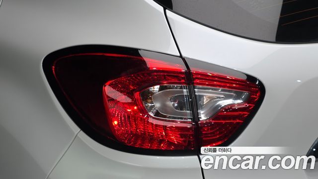 Renault Korea QM3 RE Signature 2017 — фото 23