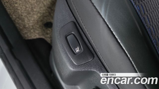 Renault Korea QM3 RE Signature 2017 — фото 32