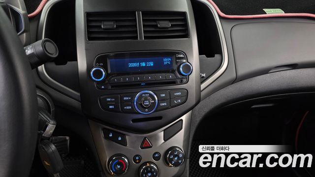 Chevrolet Aveo Sedan 1.4 Turbo LS Deluxe 2015 — фото 13