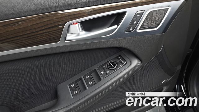 Genesis G80 3.3 GDI AWD Premium Luxury 2017 — фото 32