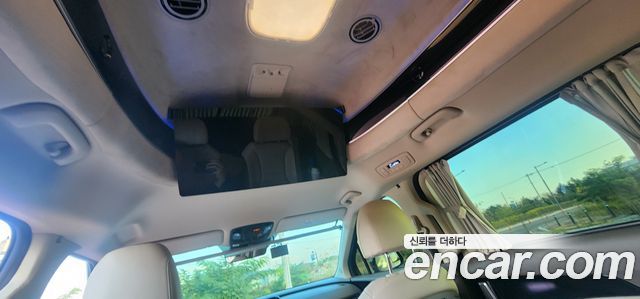 Kia Carnival (IV) Diesel 7-Seater Hi-Limousine Signature 2023 — фото 9