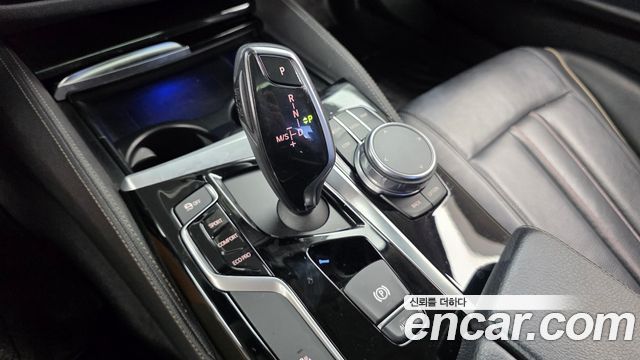 BMW 5 Series (G30) 520i Luxury 2018 — фото 9