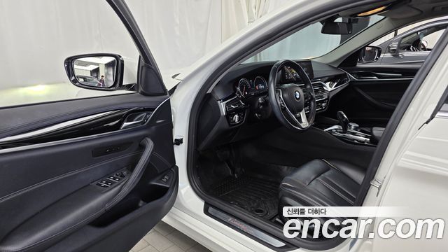 BMW 5 Series (G30) 520i Luxury 2018 — фото 10