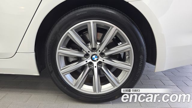 BMW 5 Series (G30) 520i Luxury 2018 — фото 21