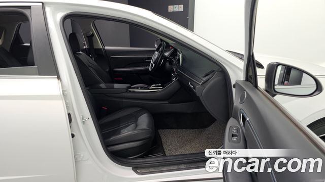 Hyundai Sonata (DN8) 2.0 Premium 2021 — фото 18