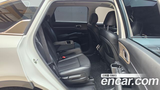 Kia Sorento (IV) Gasoline 2.5T 2WD Prestige 2023 — фото 11
