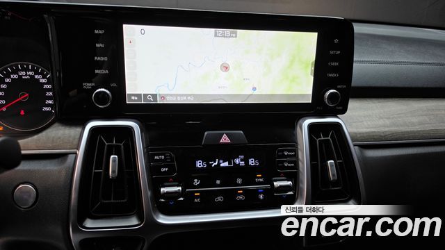 Kia Sorento (IV) Gasoline 2.5T 2WD Prestige 2023 — фото 13