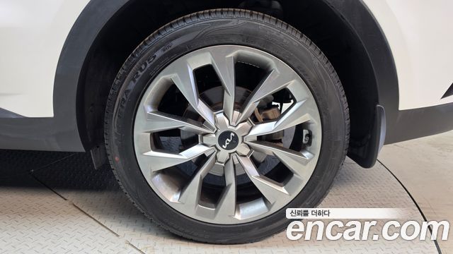Kia Sorento (IV) Gasoline 2.5T 2WD Prestige 2023 — фото 21