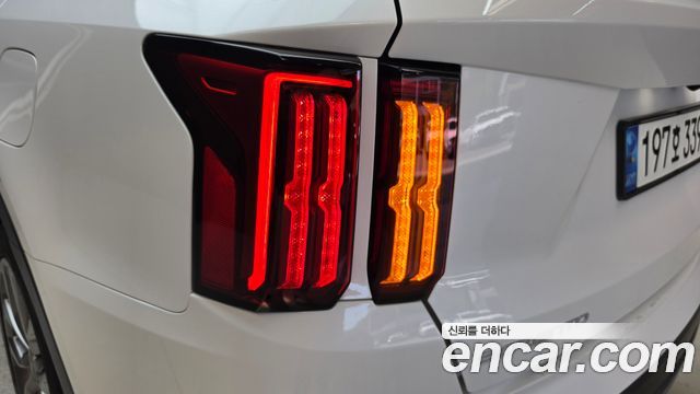Kia Sorento (IV) Gasoline 2.5T 2WD Prestige 2023 — фото 23