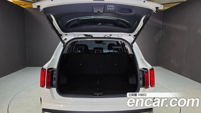 Kia Sorento (IV) Gasoline 2.5T 2WD Prestige 2023 — фото 32