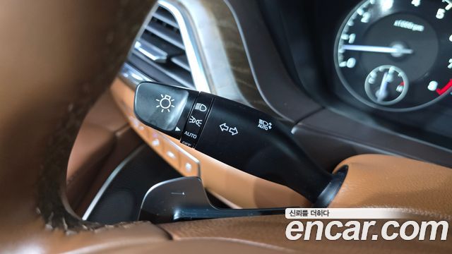Genesis G90 3.8 AWD Prestige 2020 — фото 32