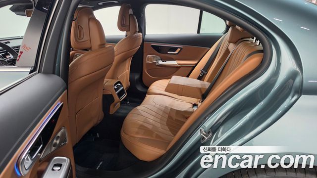 Mercedes-Benz E-Class (W214) E300 4MATIC AMG Line 2025 — фото 11