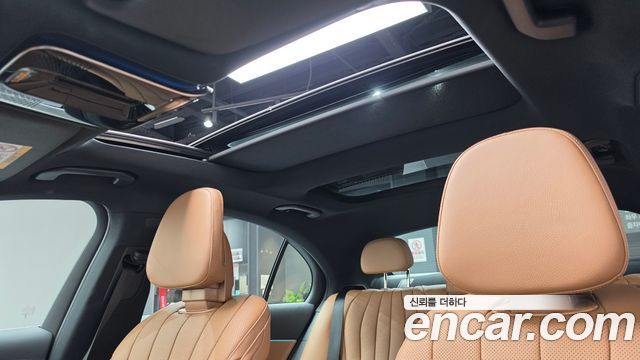 Mercedes-Benz E-Class (W214) E300 4MATIC AMG Line 2025 — фото 15