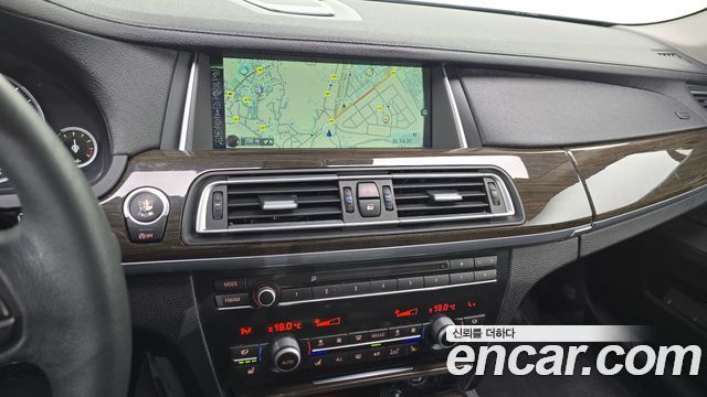 BMW 7 Series (F01) 750Li xDrive 2013 — фото 12