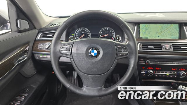 BMW 7 Series (F01) 750Li xDrive 2013 — фото 13