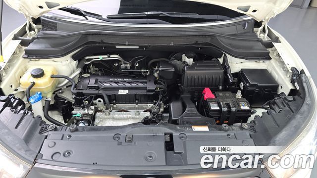 KG Mobility (SsangYong) Tivoli VX 2WD 2015 — фото 6