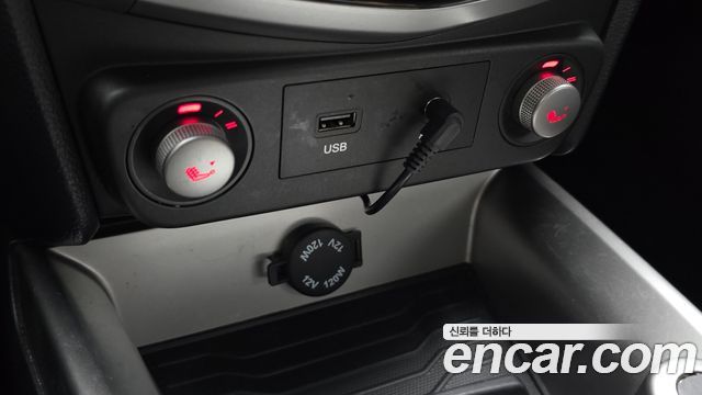 KG Mobility (SsangYong) Tivoli VX 2WD 2015 — фото 14