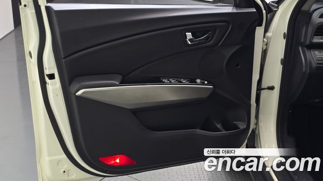 KG Mobility (SsangYong) Tivoli VX 2WD 2015 — фото 24