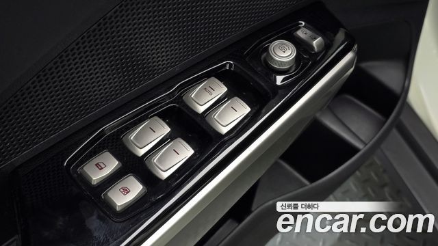 KG Mobility (SsangYong) Tivoli VX 2WD 2015 — фото 28
