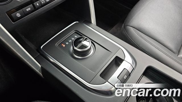 Land Rover Discovery Sport 2.0 TD4 SE (150PS) 2018 — фото 9