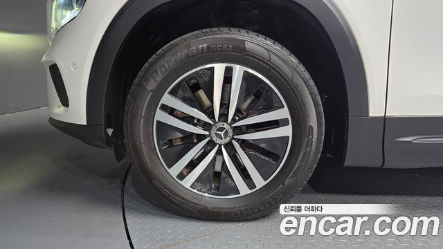 Mercedes-Benz GLB-Class (X247) GLB200 d 2021 — фото 5