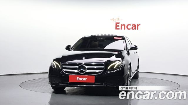 Mercedes-Benz E-Class (W213) E300 Avantgarde 2019 — фото 3