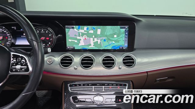 Mercedes-Benz E-Class (W213) E300 Avantgarde 2019 — фото 13