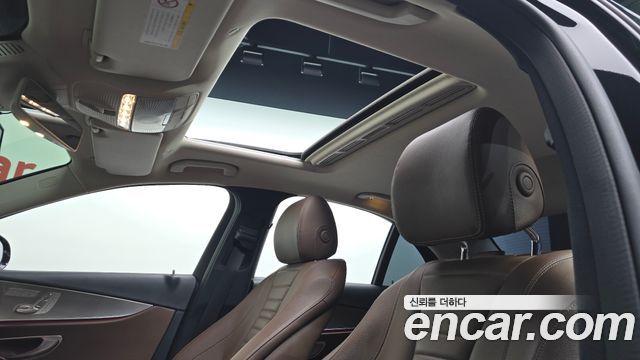 Mercedes-Benz E-Class (W213) E300 Avantgarde 2019 — фото 20