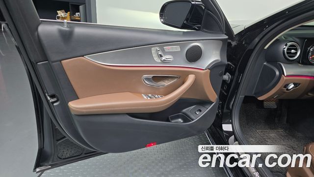 Mercedes-Benz E-Class (W213) E300 Avantgarde 2019 — фото 24