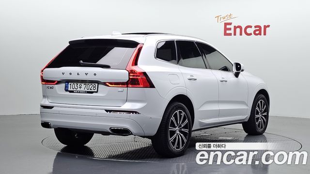 Volvo XC60 (II) T8 Inscription 2021 — фото 2