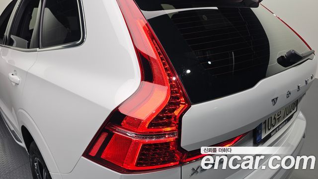 Volvo XC60 (II) T8 Inscription 2021 — фото 23