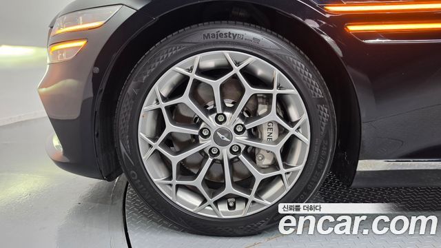 Genesis G80 (RG3) Gasoline 2.5 Turbo AWD 2022 — фото 5
