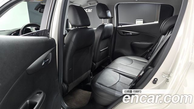 Chevrolet Next Spark LTZ 2017 — фото 15