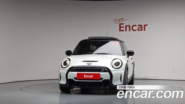 MINI Cooper S Classic Launch Pack Third Generation 2023 — фото 3