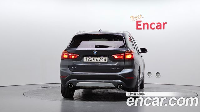 BMW X1 (F48) xDrive 20i xLine 2022 — фото 4