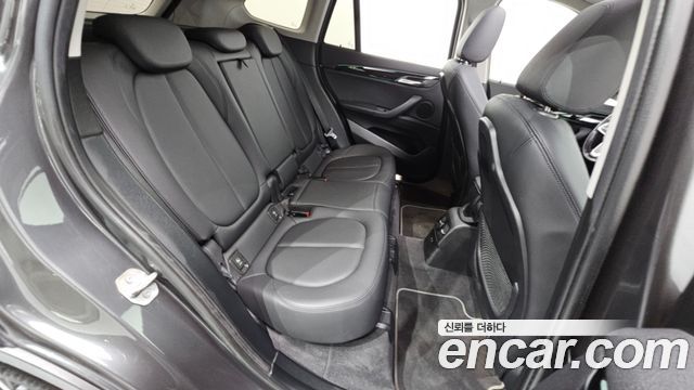 BMW X1 (F48) xDrive 20i xLine 2022 — фото 11