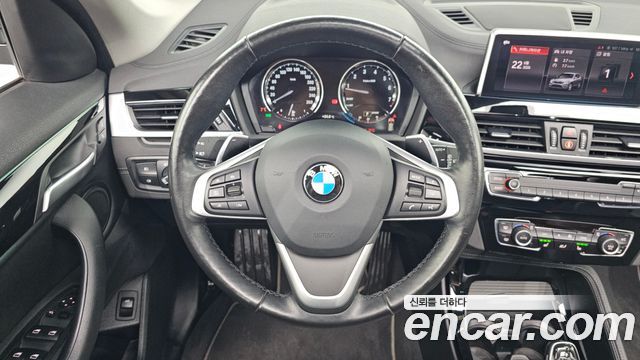 BMW X1 (F48) xDrive 20i xLine 2022 — фото 13