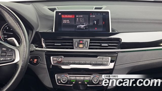BMW X1 (F48) xDrive 20i xLine 2022 — фото 14