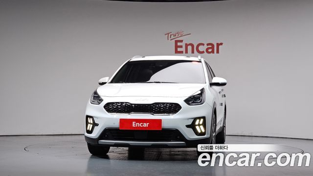 Kia Niro 1.6 HEV Signature 2022 — фото 3